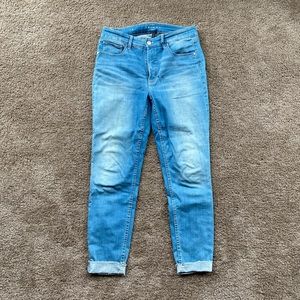 White House Black Market skinny ankle jeans